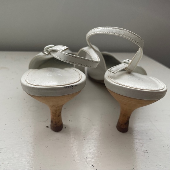 White Slingback Kitten Heels 8.5 - Picture 3 of 4